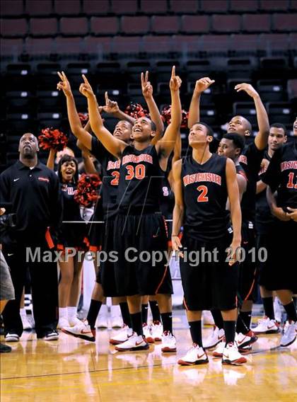 Thumbnail 1 in Newark Memorial vs. Westchester (CIF State D1 Final) photogallery.