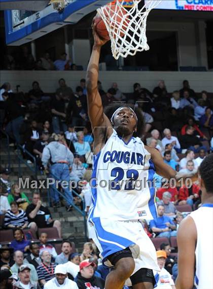 Thumbnail 3 in Newark Memorial vs. Westchester (CIF State D1 Final) photogallery.