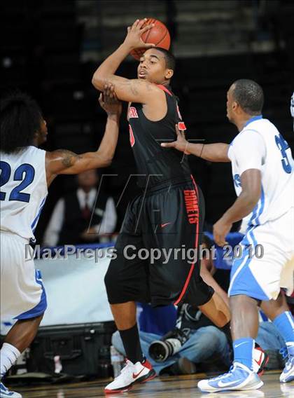 Thumbnail 2 in Newark Memorial vs. Westchester (CIF State D1 Final) photogallery.
