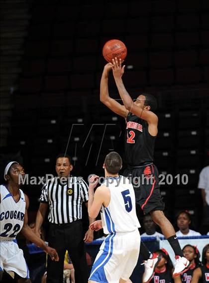 Thumbnail 3 in Newark Memorial vs. Westchester (CIF State D1 Final) photogallery.