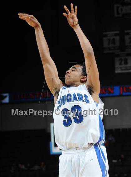 Thumbnail 1 in Newark Memorial vs. Westchester (CIF State D1 Final) photogallery.