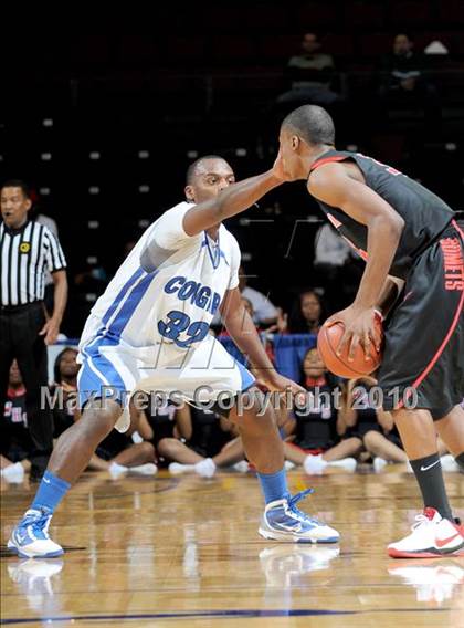 Thumbnail 2 in Newark Memorial vs. Westchester (CIF State D1 Final) photogallery.