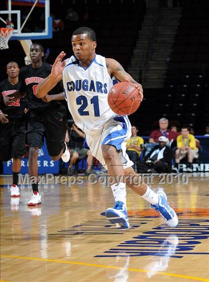 Thumbnail 3 in Newark Memorial vs. Westchester (CIF State D1 Final) photogallery.
