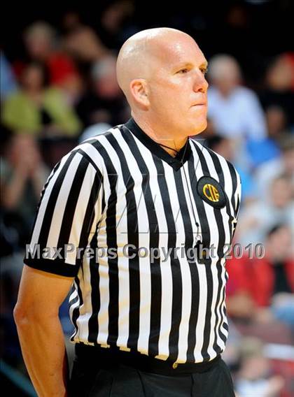 Thumbnail 1 in Newark Memorial vs. Westchester (CIF State D1 Final) photogallery.