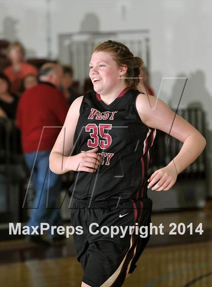 Thumbnail 3 in West Valley vs. Corning (CIF NS D4 Final) photogallery.
