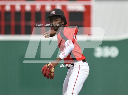 Thumbnail 2 in Harker Heights vs. Lorena (Scrimmage) photogallery.