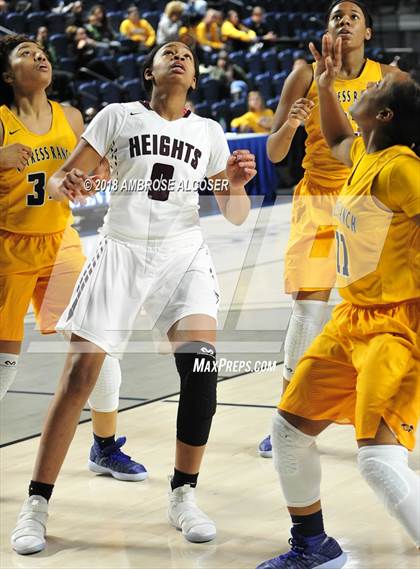 Thumbnail 3 in Cypress Ranch vs. Houston Heights (UIL 6A Bi-District Playoff) photogallery.