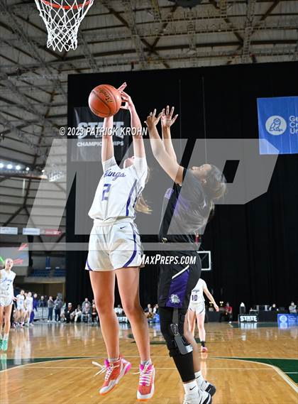 Thumbnail 1 in Garfield vs. Lake Washington (WIAA 3A Final) photogallery.