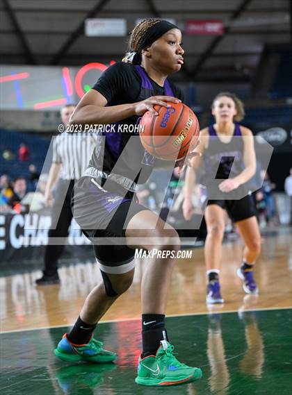 Thumbnail 3 in Garfield vs. Lake Washington (WIAA 3A Final) photogallery.