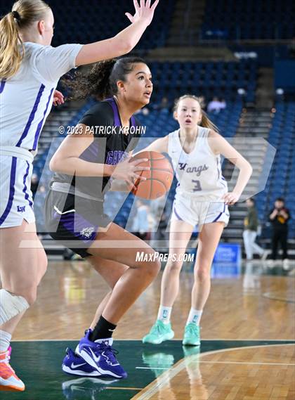 Thumbnail 2 in Garfield vs. Lake Washington (WIAA 3A Final) photogallery.