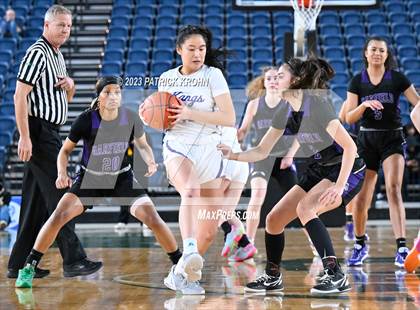 Thumbnail 3 in Garfield vs. Lake Washington (WIAA 3A Final) photogallery.