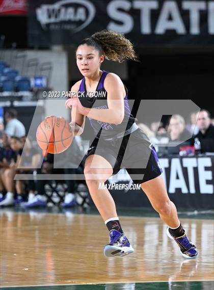 Thumbnail 1 in Garfield vs. Lake Washington (WIAA 3A Final) photogallery.