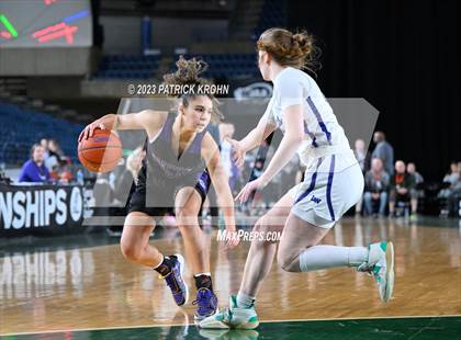 Thumbnail 1 in Garfield vs. Lake Washington (WIAA 3A Final) photogallery.