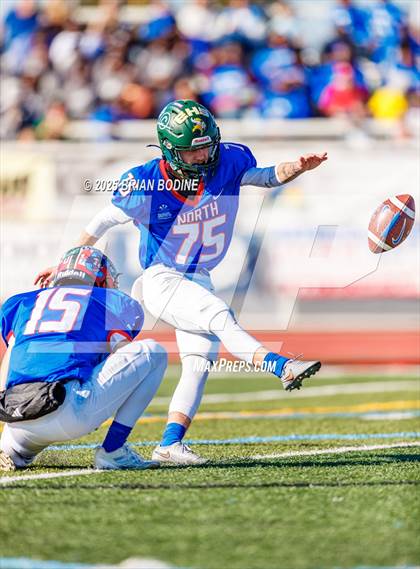 Thumbnail 3 in Touchstone Energy Bowl photogallery.