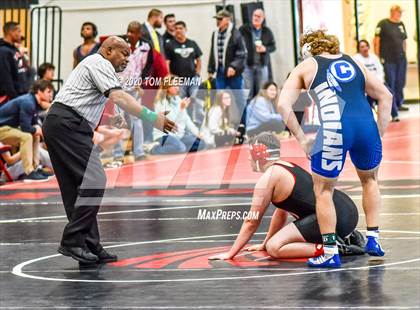 Thumbnail 1 in Shawnee Mission Varsity Invitational  photogallery.