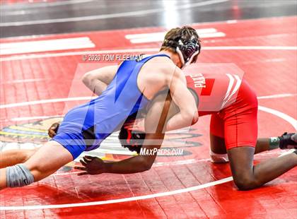 Thumbnail 3 in Shawnee Mission Varsity Invitational  photogallery.