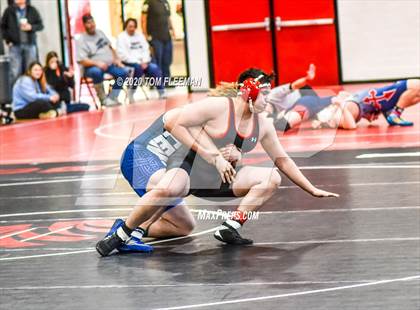 Thumbnail 1 in Shawnee Mission Varsity Invitational  photogallery.