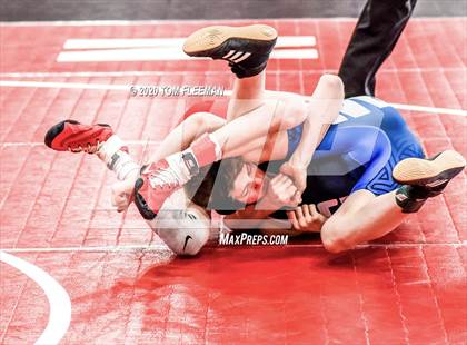 Thumbnail 2 in Shawnee Mission Varsity Invitational  photogallery.