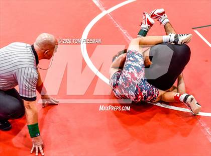 Thumbnail 1 in Shawnee Mission Varsity Invitational  photogallery.