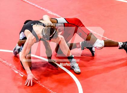 Thumbnail 3 in Shawnee Mission Varsity Invitational  photogallery.