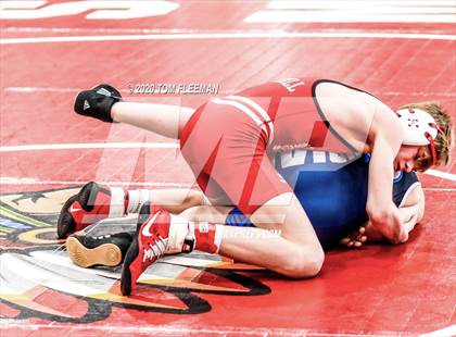 Thumbnail 2 in Shawnee Mission Varsity Invitational  photogallery.