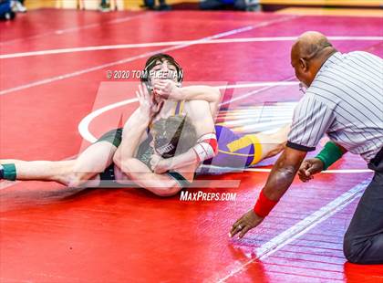 Thumbnail 3 in Shawnee Mission Varsity Invitational  photogallery.