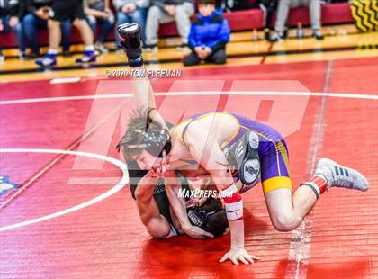 Thumbnail 1 in Shawnee Mission Varsity Invitational  photogallery.