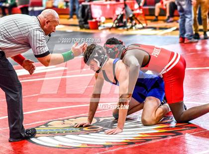 Thumbnail 1 in Shawnee Mission Varsity Invitational  photogallery.