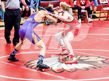 Thumbnail 3 in Shawnee Mission Varsity Invitational  photogallery.