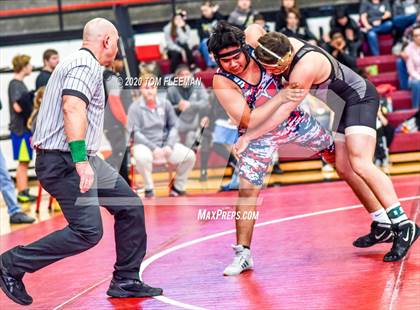 Thumbnail 3 in Shawnee Mission Varsity Invitational  photogallery.