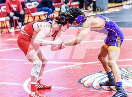 Thumbnail 3 in Shawnee Mission Varsity Invitational  photogallery.