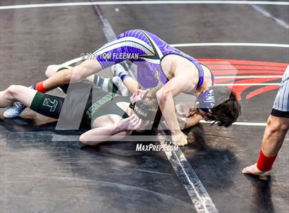 Thumbnail 2 in Shawnee Mission Varsity Invitational  photogallery.