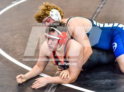 Thumbnail 1 in Shawnee Mission Varsity Invitational  photogallery.