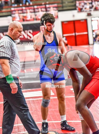 Thumbnail 1 in Shawnee Mission Varsity Invitational  photogallery.