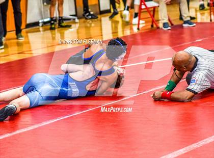 Thumbnail 1 in Shawnee Mission Varsity Invitational  photogallery.