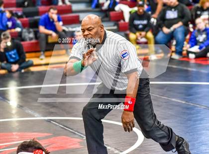 Thumbnail 3 in Shawnee Mission Varsity Invitational  photogallery.