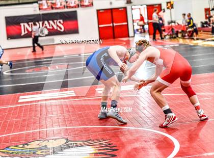 Thumbnail 3 in Shawnee Mission Varsity Invitational  photogallery.