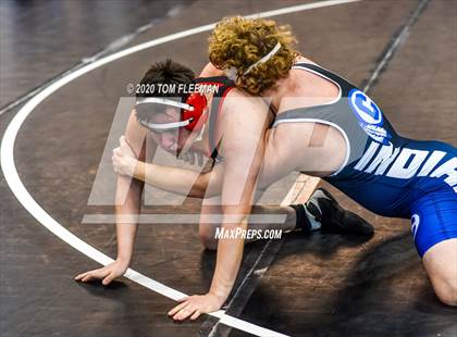 Thumbnail 3 in Shawnee Mission Varsity Invitational  photogallery.