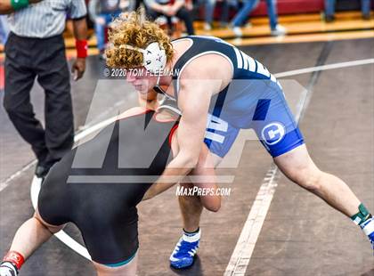 Thumbnail 1 in Shawnee Mission Varsity Invitational  photogallery.