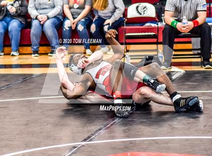 Thumbnail 1 in Shawnee Mission Varsity Invitational  photogallery.