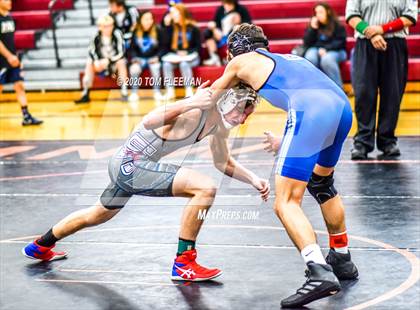 Thumbnail 3 in Shawnee Mission Varsity Invitational  photogallery.