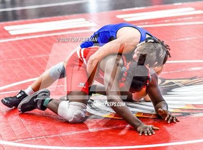 Thumbnail 3 in Shawnee Mission Varsity Invitational  photogallery.
