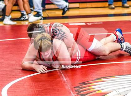 Thumbnail 3 in Shawnee Mission Varsity Invitational  photogallery.