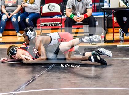 Thumbnail 3 in Shawnee Mission Varsity Invitational  photogallery.