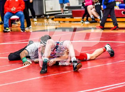 Thumbnail 1 in Shawnee Mission Varsity Invitational  photogallery.