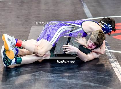 Thumbnail 2 in Shawnee Mission Varsity Invitational  photogallery.