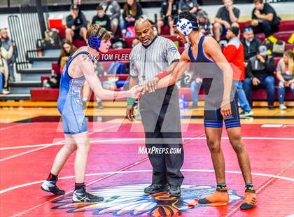 Thumbnail 1 in Shawnee Mission Varsity Invitational  photogallery.