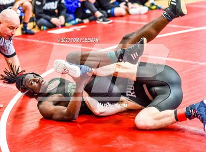 Thumbnail 3 in Shawnee Mission Varsity Invitational  photogallery.