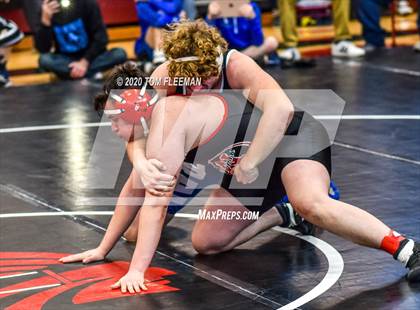 Thumbnail 1 in Shawnee Mission Varsity Invitational  photogallery.