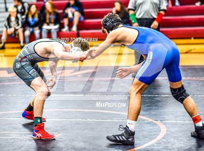 Thumbnail 1 in Shawnee Mission Varsity Invitational  photogallery.